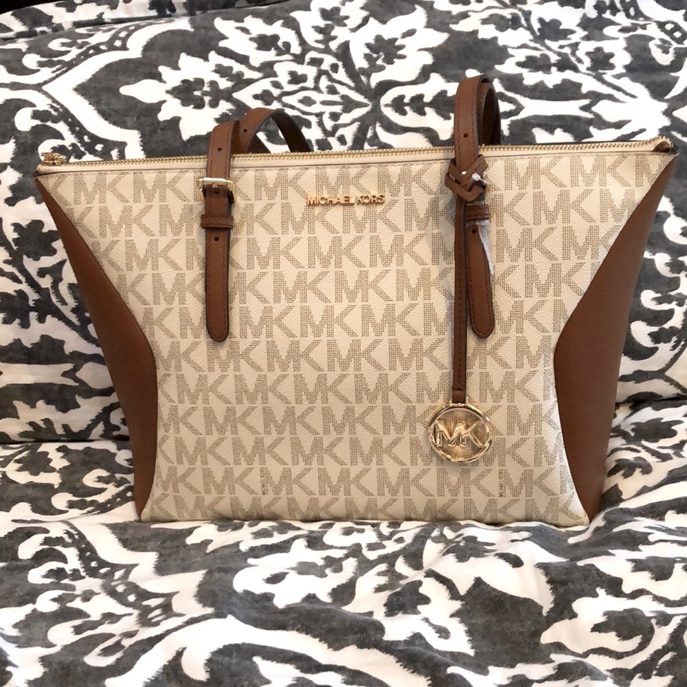 Michael Kors Coraline LG Tote Vanilla